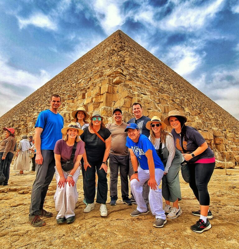 Dress code and culture behavior while travelling in Egypt