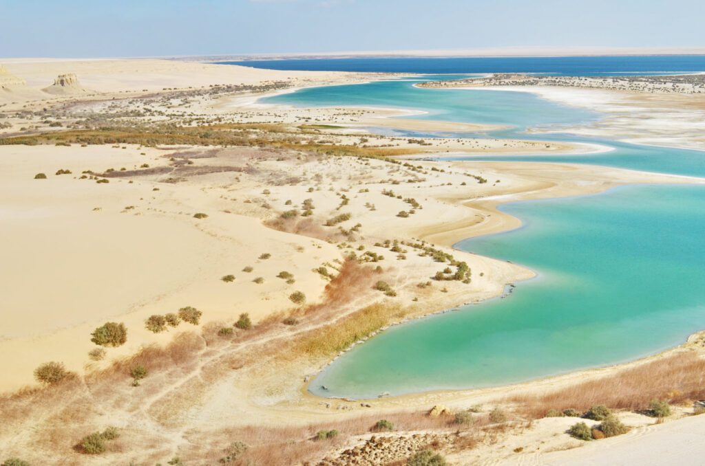 a photo showing the beauty of the Magic Lake in Al Fayoum, Egypt